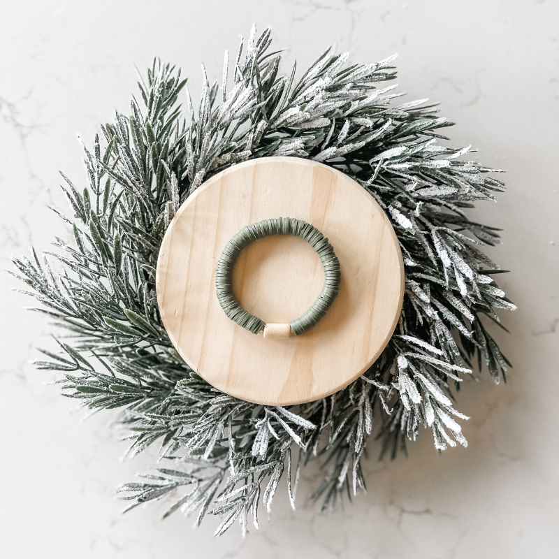 Merry Mistletoe Mini